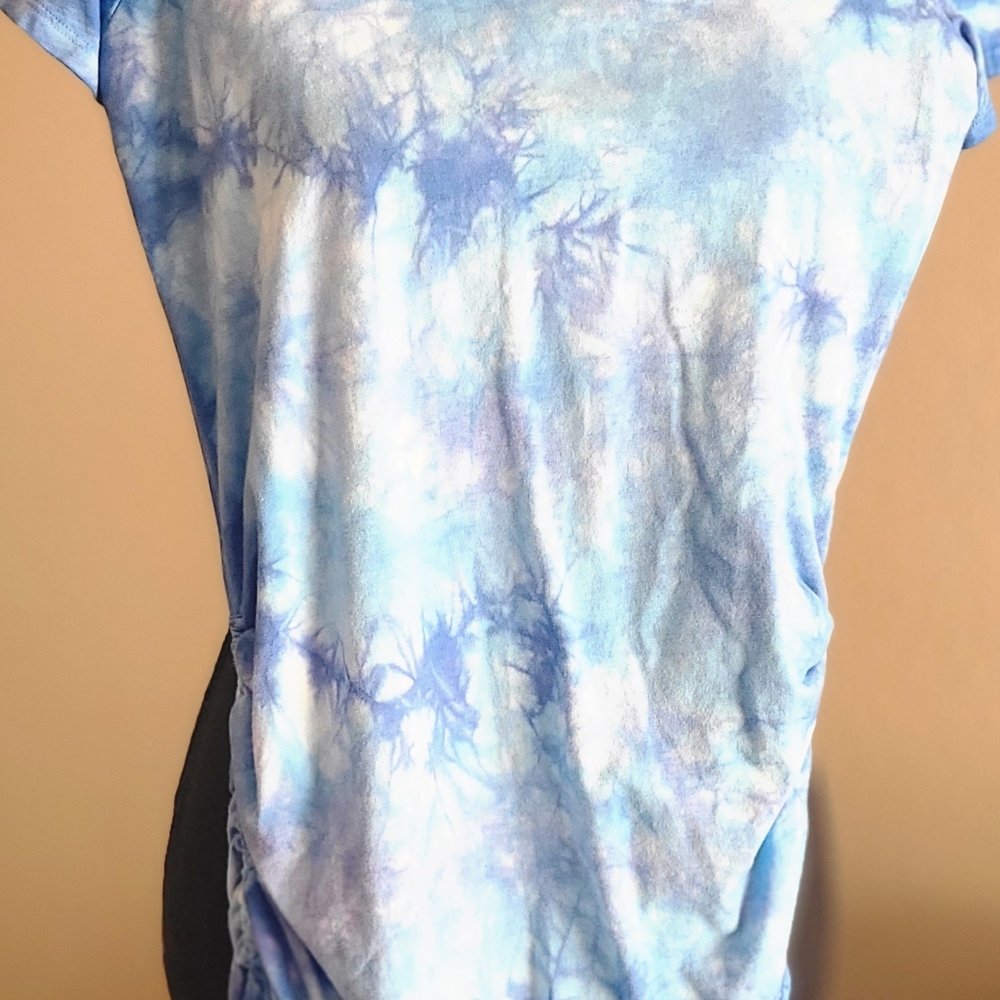 PINK Victoria's Secret Blue Tie-Dye Short Sleeve Tee